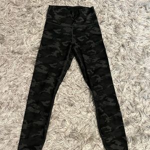 camo Fabletics leggings